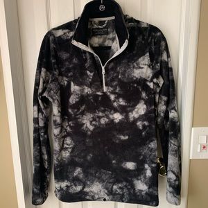 Brand NEW: (NWOT) No Boundaries fleece half zip.